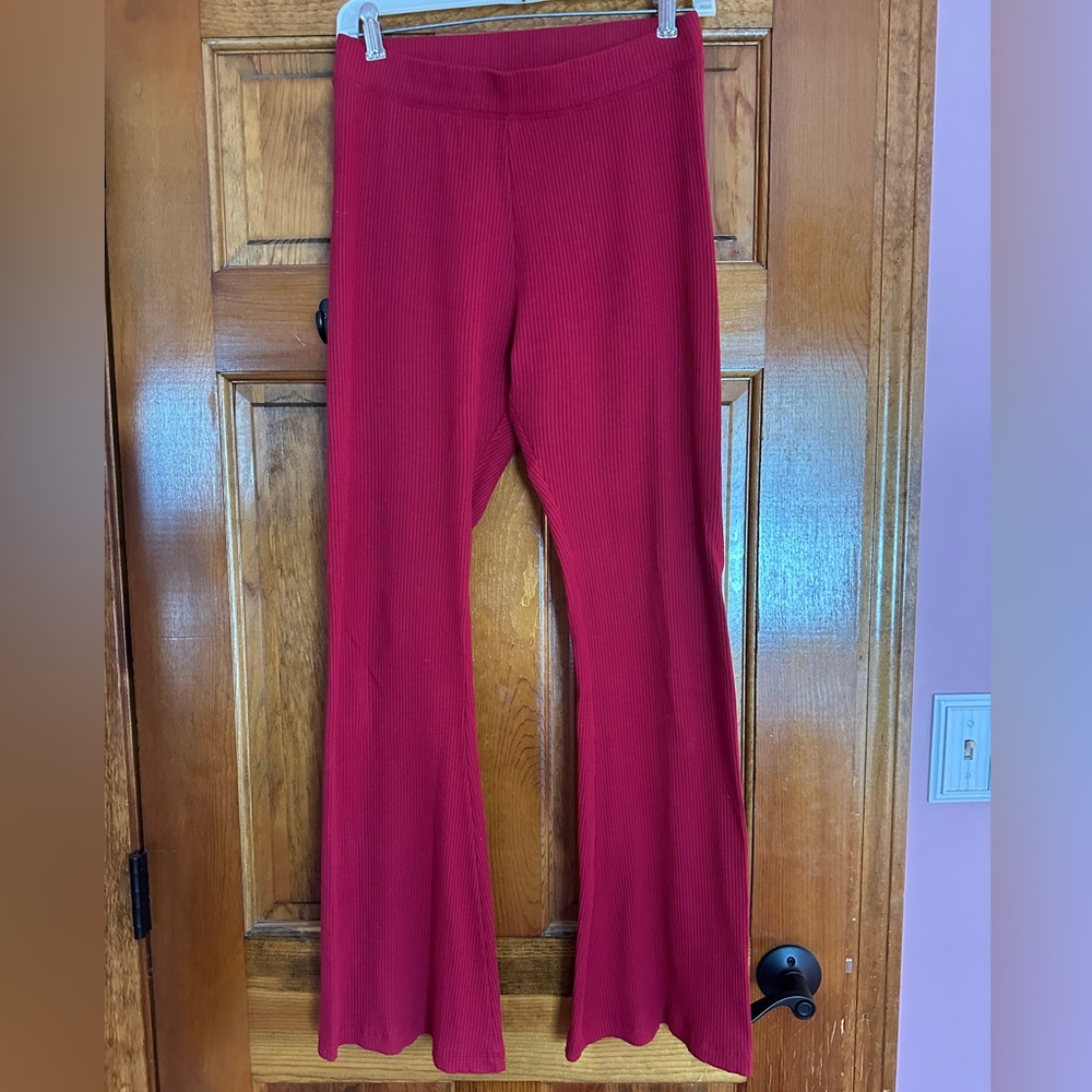 Victoria’s Secret PINK Pull-on Ribbed Flare Leggings
